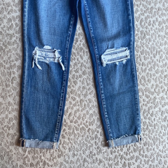 NWT L’AGENCE Olga High Rise Cigarette Jean With Cuff in Amarillo Wash, size 23 - Picture 4 of 10